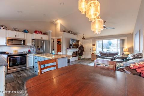 2745 E Saltsprings Ct, Post Falls, ID 83854 photo 9