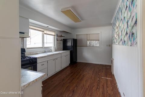 210 Mullan Ave, Osburn, ID 83849 photo 7