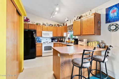807 E Autumn Crest Loop, Post Falls, ID 83854 photo 8
