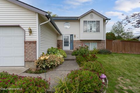 807 E Autumn Crest Loop, Post Falls, ID 83854 photo 4