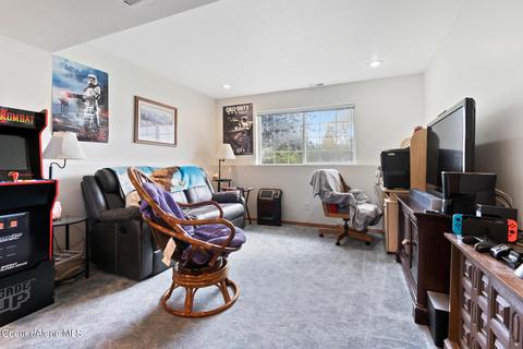 807 E Autumn Crest Loop, Post Falls, ID 83854 photo 13