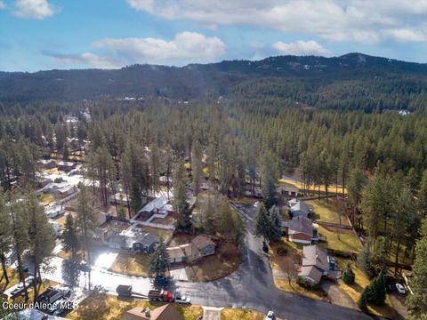4100 Evergreen Dr, Post Falls, ID 83854 photo 2