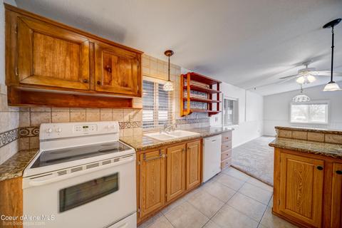 2121 Bounty Loop, Hayden, ID 83835 photo 12