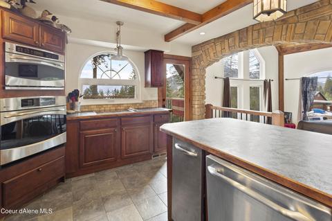 101 Spring View Ln, Sagle, ID 83860 photo 9