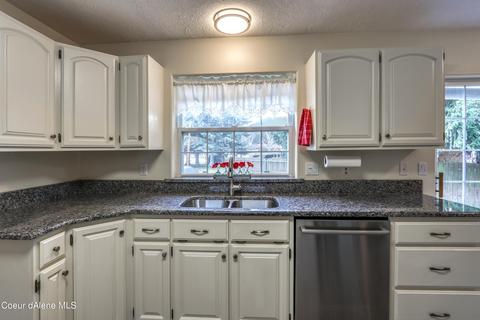 95 Roundhouse Dr, Sandpoint, ID 83864 photo 8