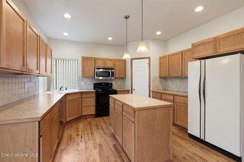 1450 N Willamette Dr, Post Falls, ID 83854 photo 6
