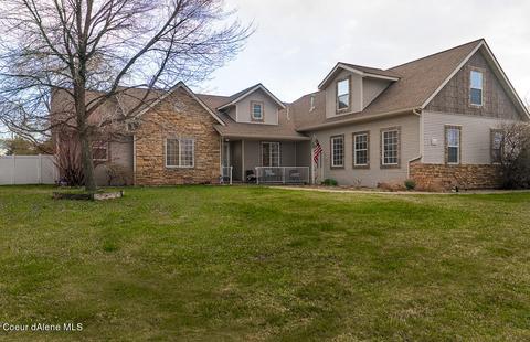2360 W Falling Star Loop, Post Falls, ID 83854 photo 1