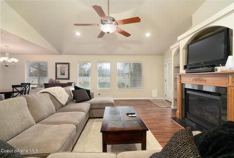 2360 W Falling Star Loop, Post Falls, ID 83854 photo 8