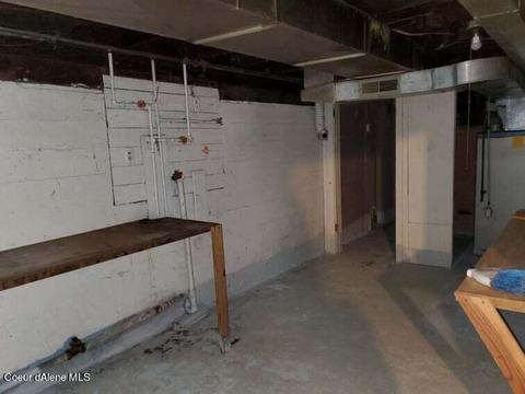 418 W Mullan Ave, Kellogg, ID 83837 photo 9