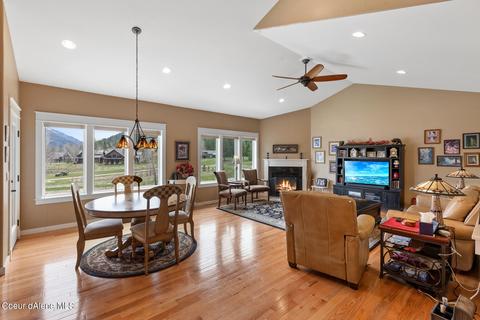 101 Golfview Ln, Sandpoint, ID 83864 photo 3