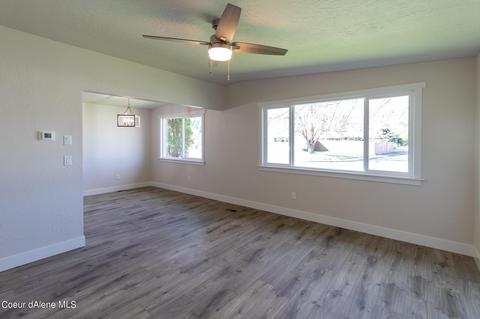 407 Emerald Dr, Kellogg, ID 83837 photo 13
