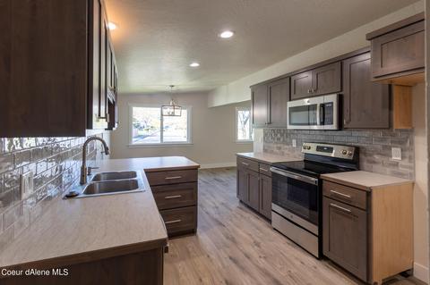 407 Emerald Dr, Kellogg, ID 83837 photo 6