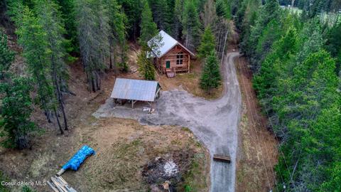 1579 Deep Creek Loop, Naples, ID 83847 photo 11