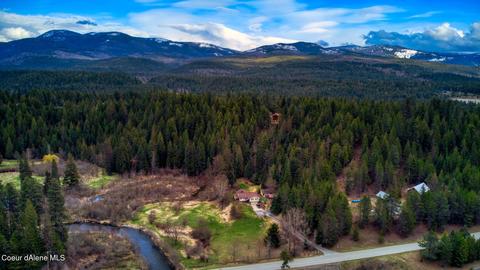 1579 Deep Creek Loop, Naples, ID 83847 photo 10