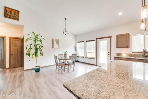 108 Dancing Lights Ln, Athol, ID 83801 photo 13
