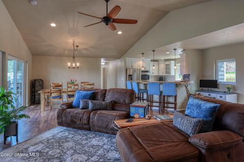 207 Bella View Dr, Sagle, ID 83860 photo 8