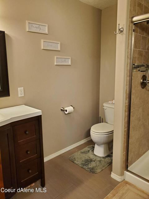 205 Brittany Loop, Sandpoint, ID 83864 photo 16