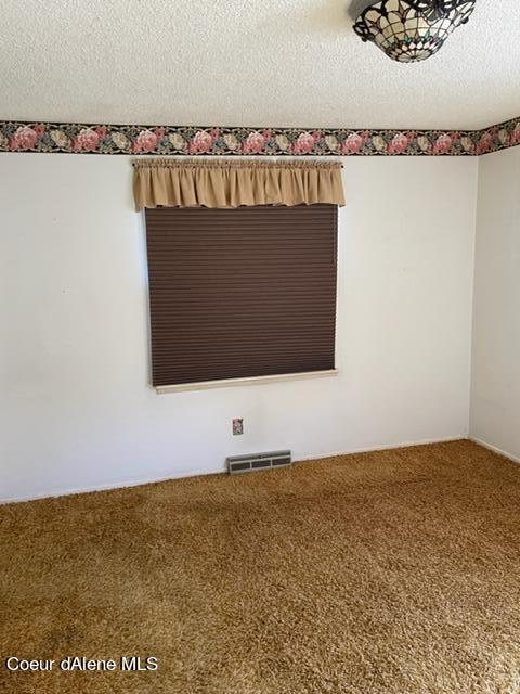 133 W Larch Ave, Osburn, ID 83849 photo 9