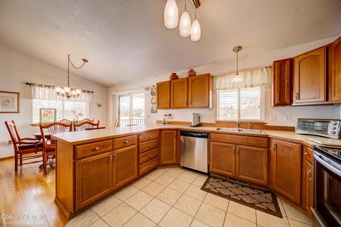 2540 N Sparrow Loop N, Post Falls, ID 83854 photo 11