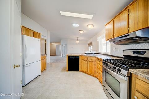 1913 Bounty Loop, Hayden, ID 83835 photo 12