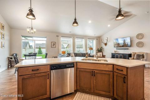 2554 N Viking Loop, Post Falls, ID 83854 photo 8