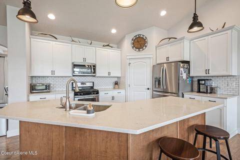 2554 N Viking Loop, Post Falls, ID 83854 photo 10
