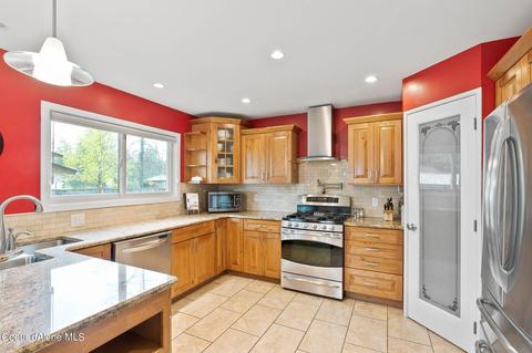 4044 Evergreen Dr, Post Falls, ID 83854 photo 9