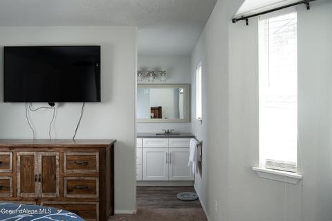 1701 N Pine St, Post Falls, ID 83854 photo 27