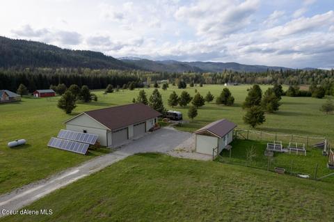 347 Doe Rd, Naples, ID 83847 photo 2