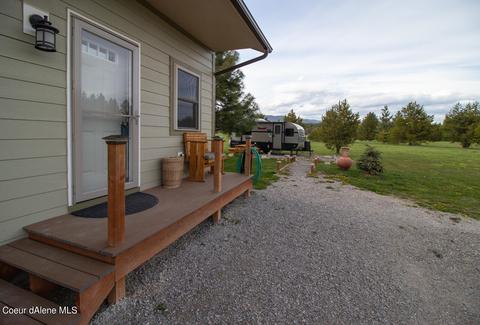 347 Doe Rd, Naples, ID 83847 photo 5