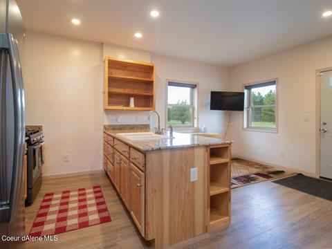 347 Doe Rd, Naples, ID 83847 photo 8