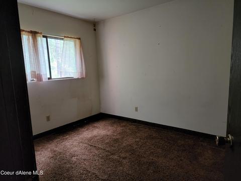 605 Fairview Ave, Pinehurst, ID 83850 photo 12