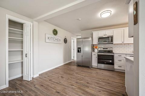 613 Mullan Ave, Osburn, ID 83849 photo 10