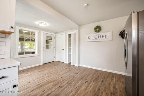 613 Mullan Ave, Osburn, ID 83849 photo 11