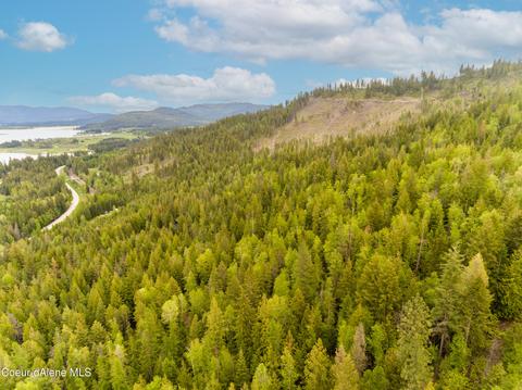 468 Hillcrest Dr, Sagle, ID 83860 photo 8