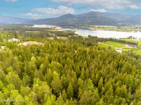 468 Hillcrest Dr, Sagle, ID 83860 photo 3
