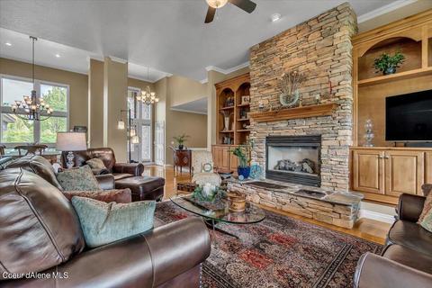 860 N Coles Loop, Post Falls, ID 83854 photo 12