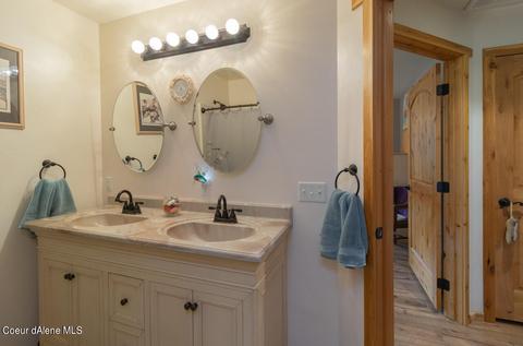 787 Mountain Meadows Rd, Naples, ID 83847 photo 21