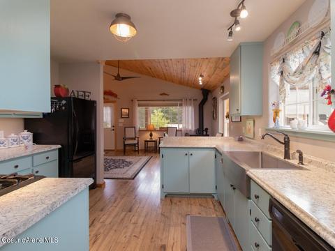 787 Mountain Meadows Rd, Naples, ID 83847 photo 15