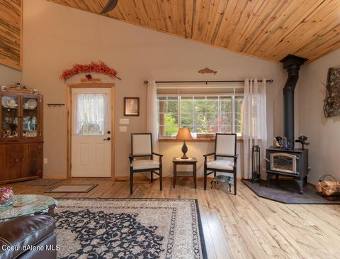 787 Mountain Meadows Rd, Naples, ID 83847 photo 12