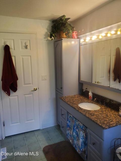 111 Belair Dr, Pinehurst, ID 83850 photo 9