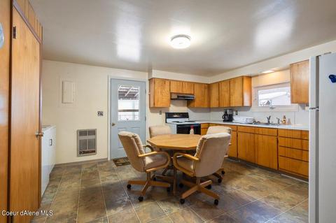 607 A St, Pinehurst, ID 83850 photo 9