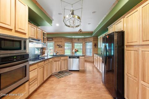 2 Brady Ln, Pinehurst, ID 83850 photo 7