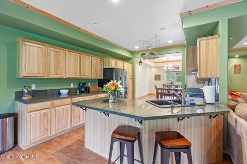 2 Brady Ln, Pinehurst, ID 83850 photo 8