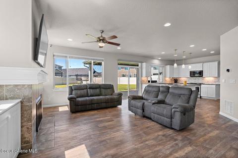 534 E Penrose Ave, Post Falls, ID 83854 photo 6