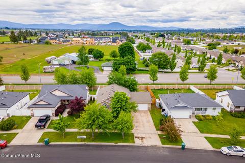 2654 N Sparrow Loop, Post Falls, ID 83854 photo 2