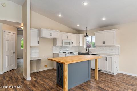 2654 N Sparrow Loop, Post Falls, ID 83854 photo 5