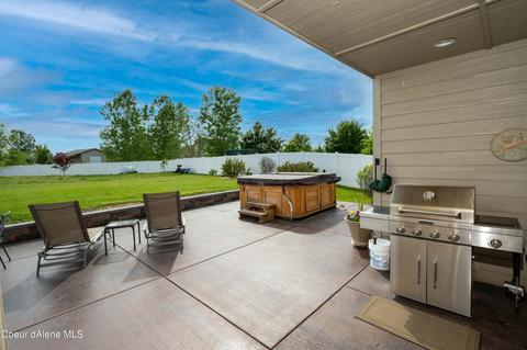 1236 W Jenicek Loop, Post Falls, ID 83854 photo 3