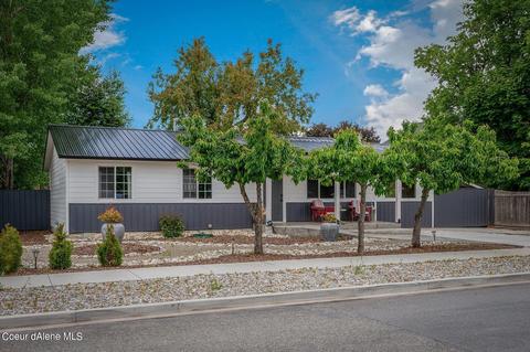 1322 Larch St, Sandpoint, ID 83864 photo 2