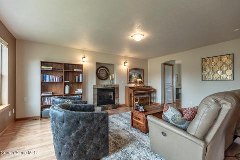 1945 E Decaro Loop, Post Falls, ID 83854 photo 11